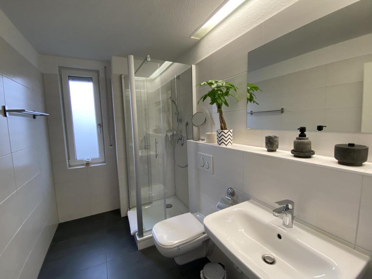Apartment Rr - Tiny - Parking - Kitchen - Wifi *