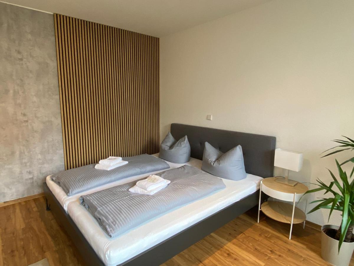 Rr - Tiny - Parking - Kitchen - Wifi Apartment *